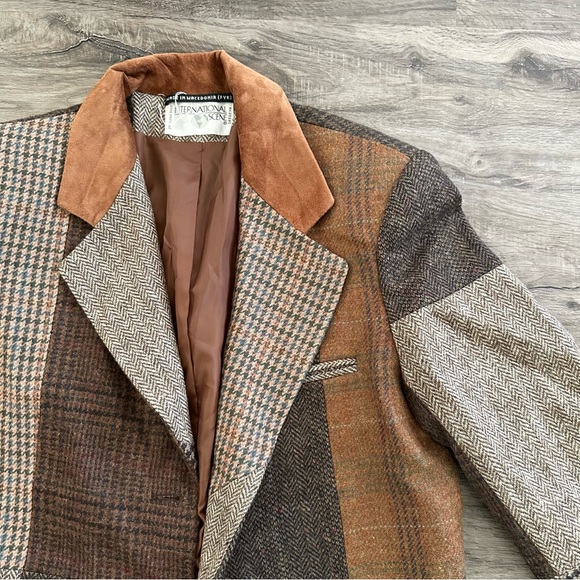 VINTAGE International Scene Patchwork Blazer with Brown Accents - Picture 2 of 3